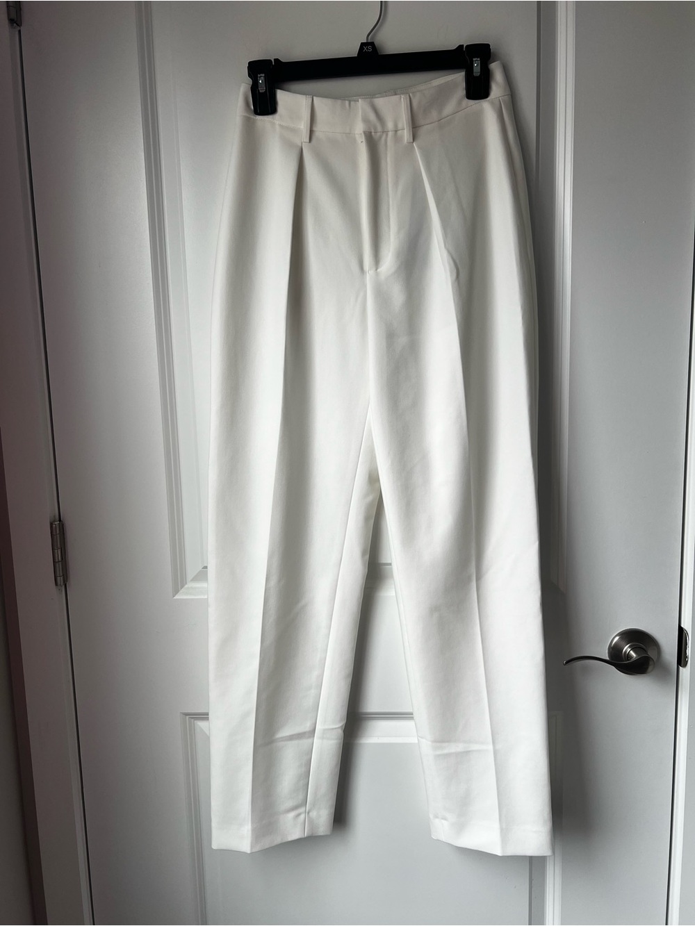 ANTONIO MELANI White Pleated Men's Dress Pants - Tailored Straight Leg